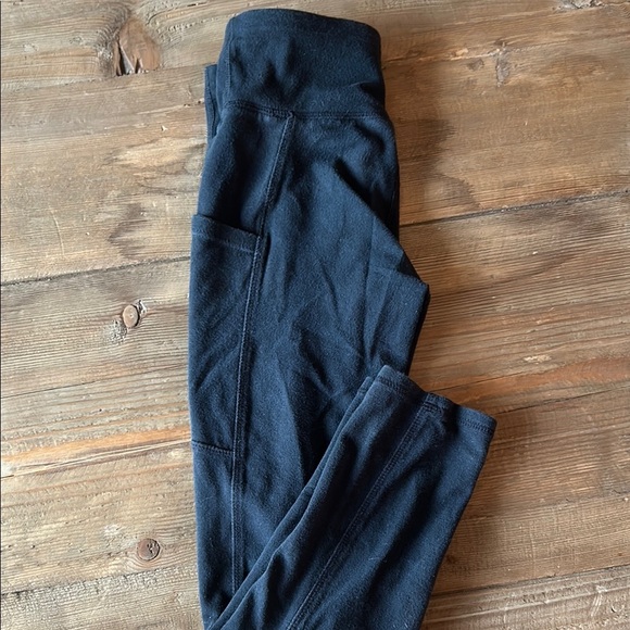 GAP Black Leggings Sleek Comfort Essential - Picture 3 of 3